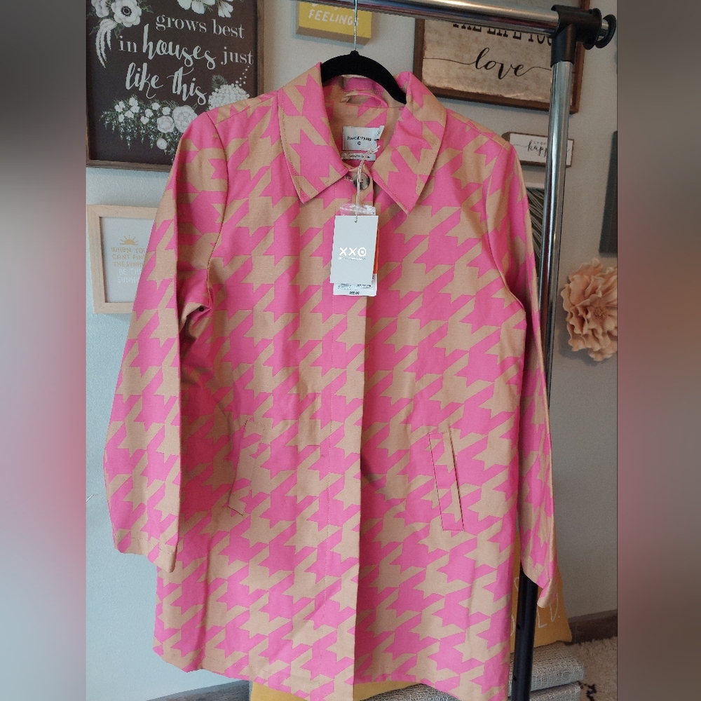 NWT Isaac Mizrahi 20th Anniversary Collection size Large pink houndstooth trench
